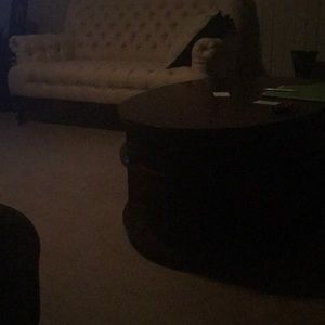 Meet your Posher, Lora